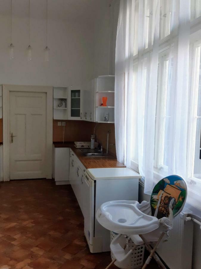 Inner City Apartment Debrecen Extérieur photo