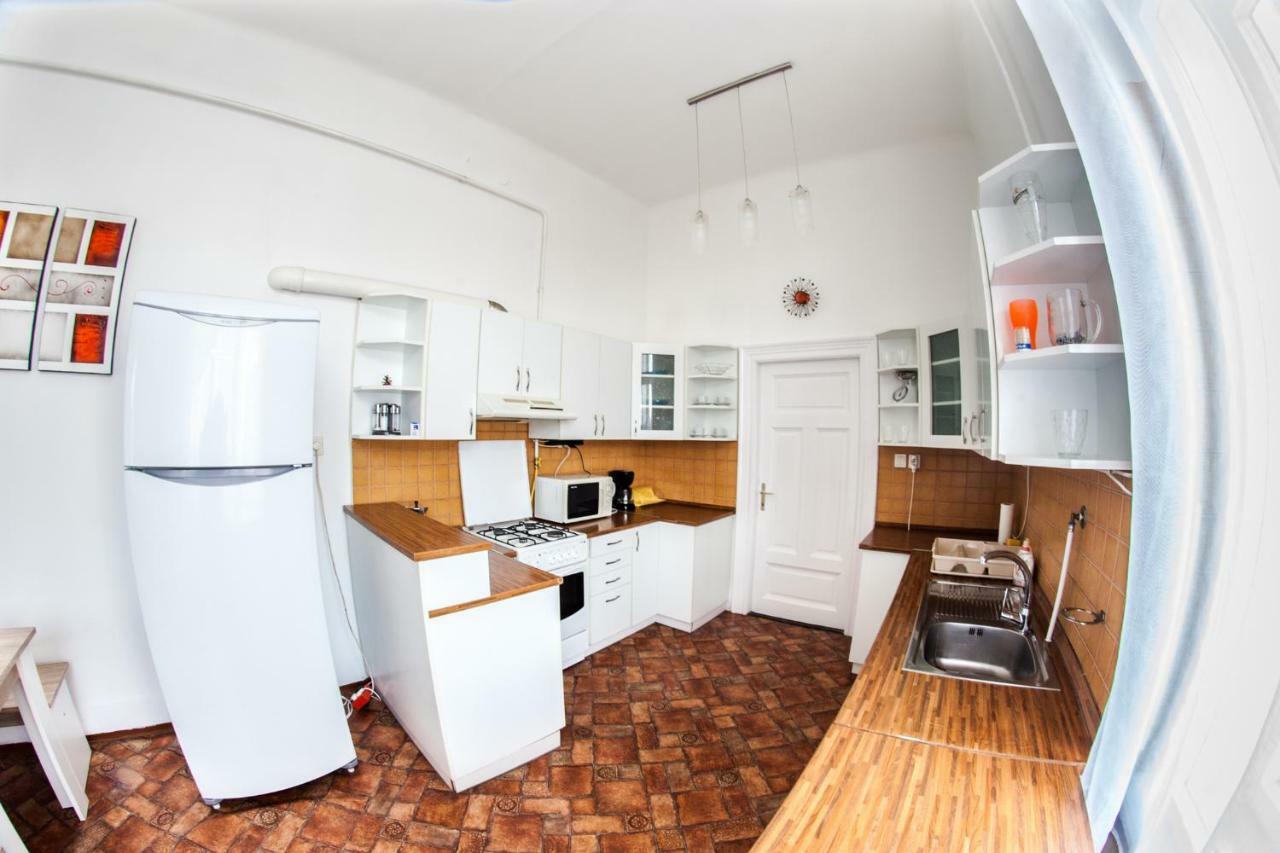 Inner City Apartment Debrecen Extérieur photo