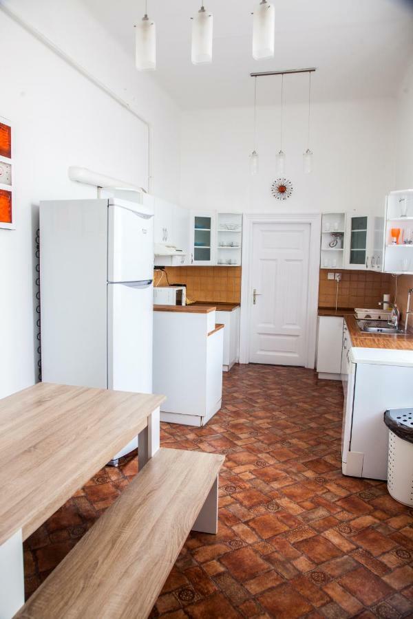 Inner City Apartment Debrecen Extérieur photo