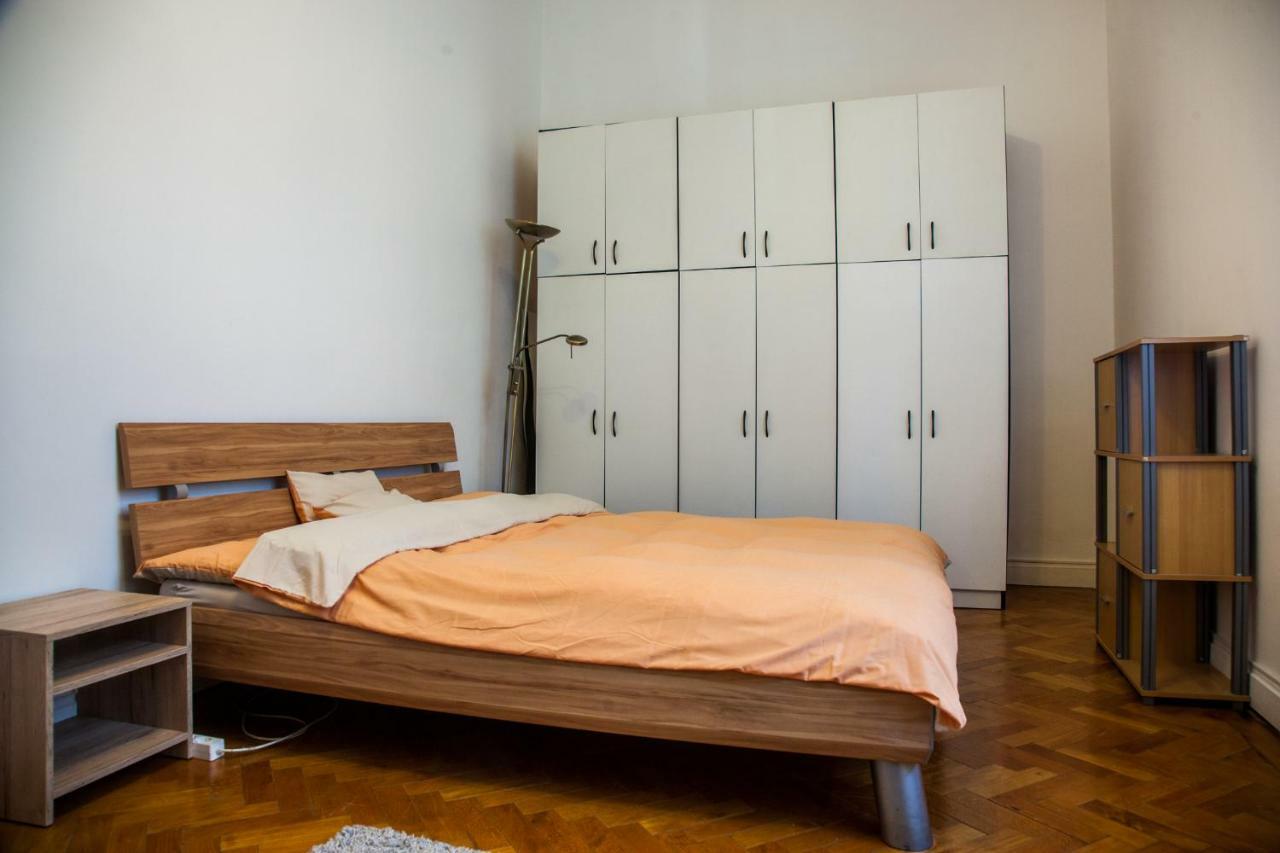 Inner City Apartment Debrecen Extérieur photo